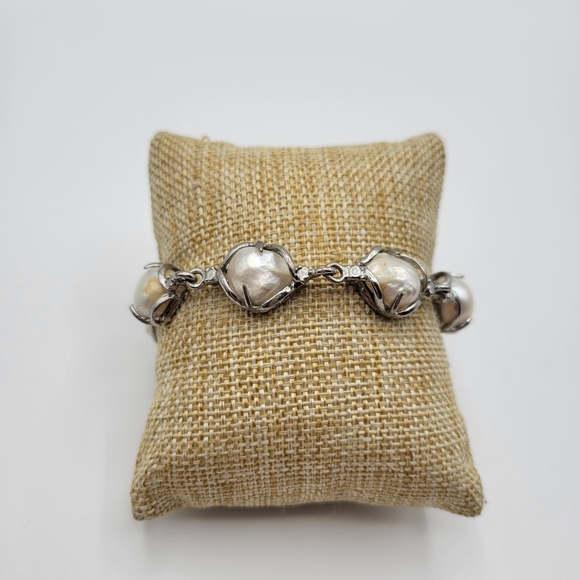 Vintage Silver tone Blister Pearl Rhodium Plated Bracelet Size 7 in - Picture 2 of 9